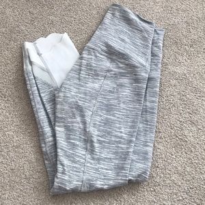 Lulu lemon 7/8 wounded under leggings size 6